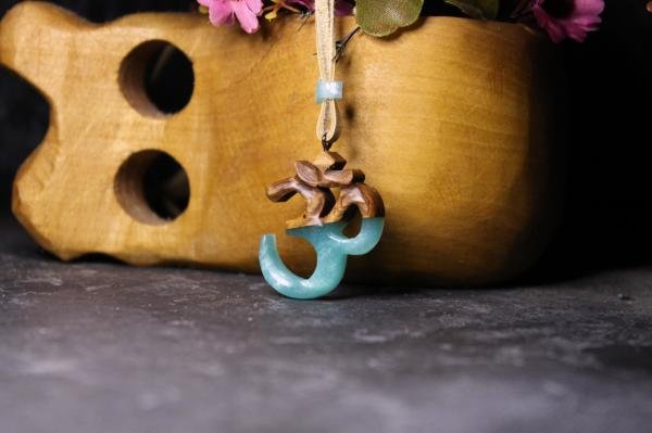 Om (AUM)