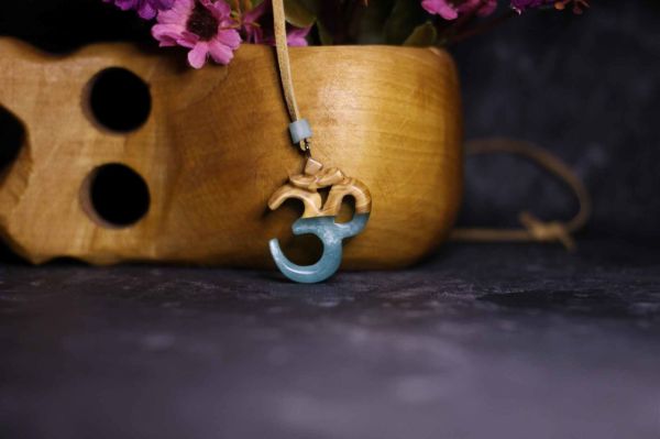 Om (AUM)