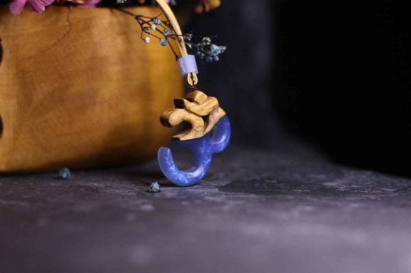 Om (AUM)