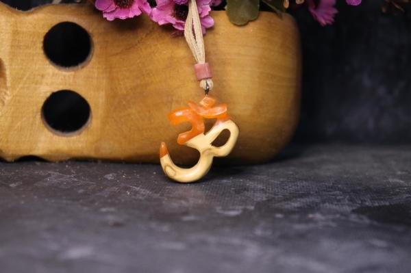 Om (AUM)