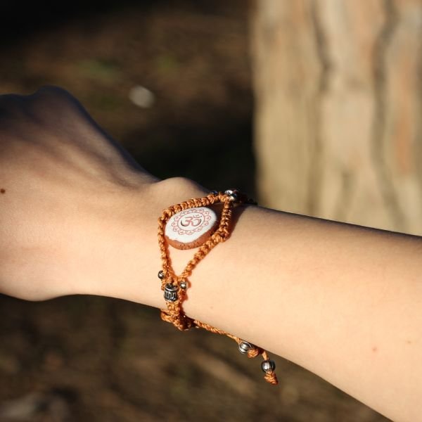 Om (Aum) Bileklik