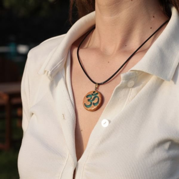 Om (Aum)