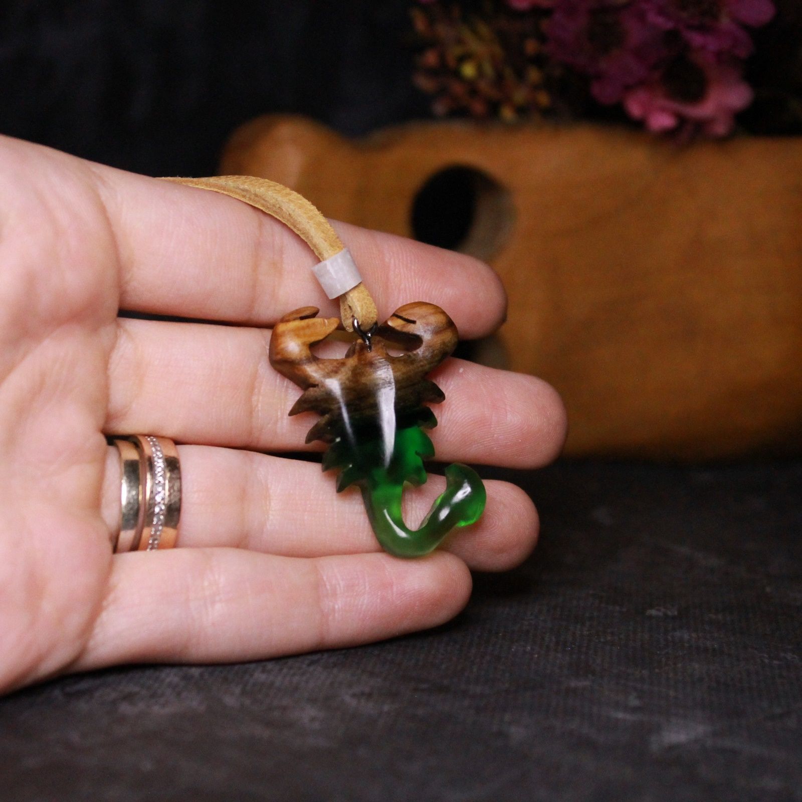 Akrep (Scorpiones)